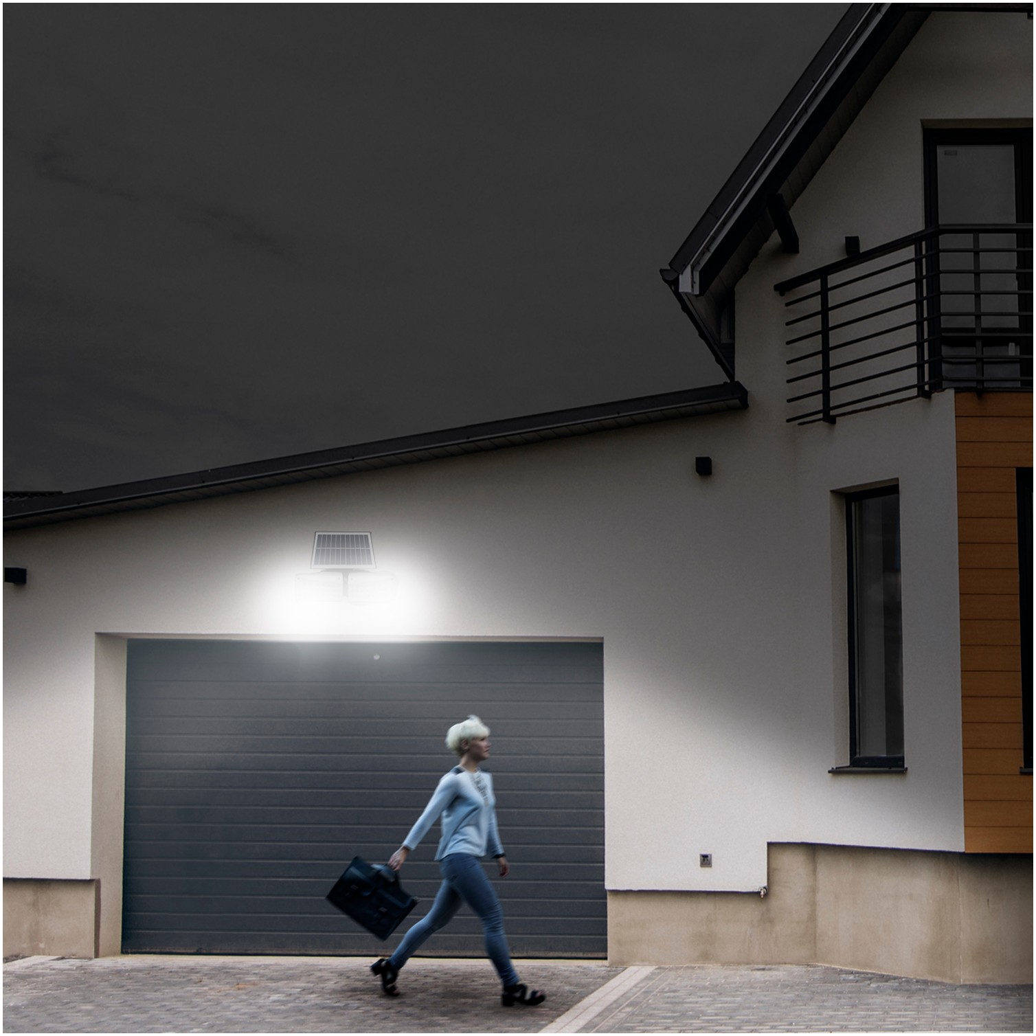 Aplique Solar Led Doble Con Sensor de Movimiento / Crepuscular 450 Lumenes. Protección IP65