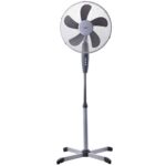 Ventilador Pie Ø 40 x 135 cm. 45 W. Oscilación Automatica, Altura Regulable, Cabezal Inclinable, Base Estable 60x60 cm.