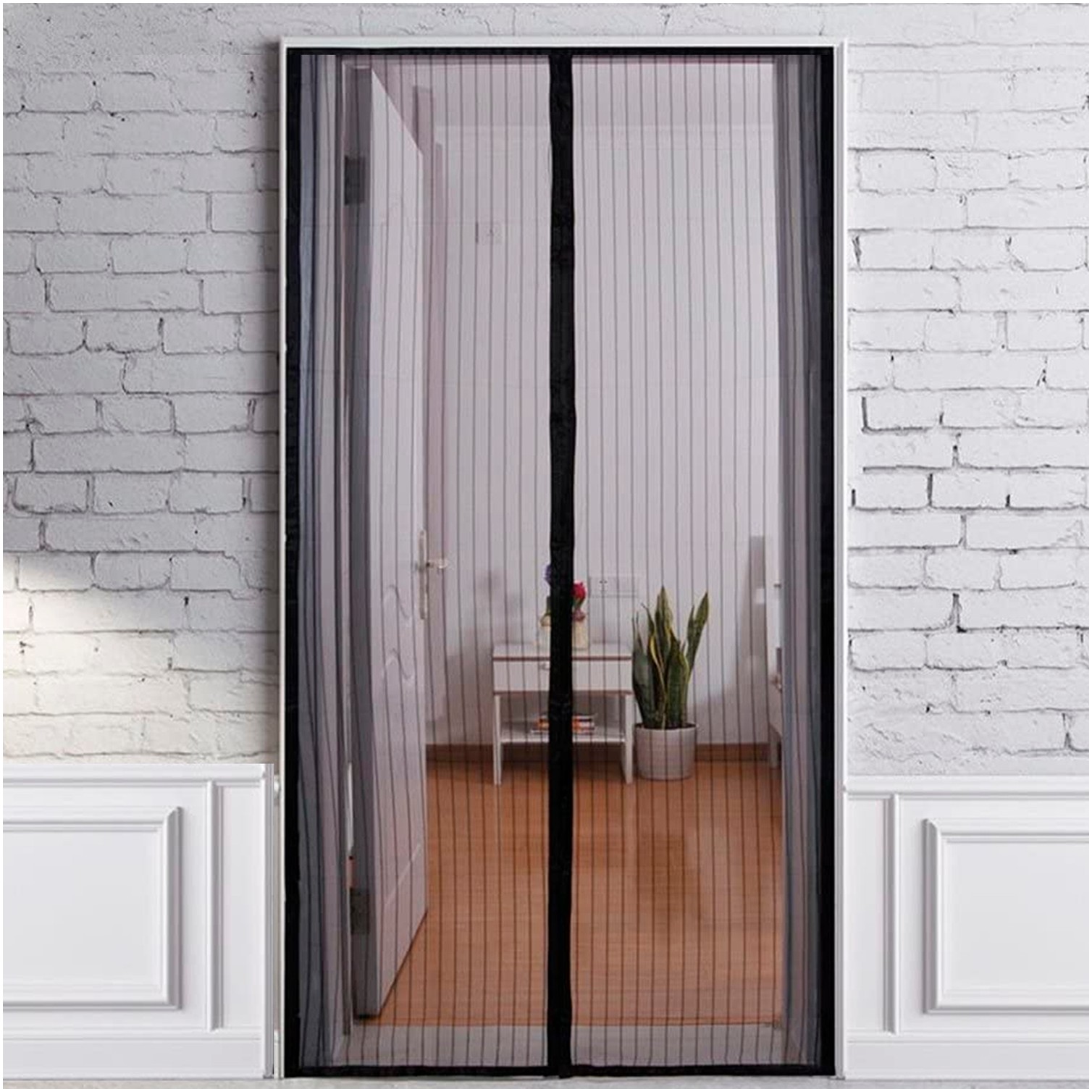Cortina Mosquitera Para Puertas Con Cierre Central Magnetico Automatico 120 x 240 (Alt.) cm. Color Negro.