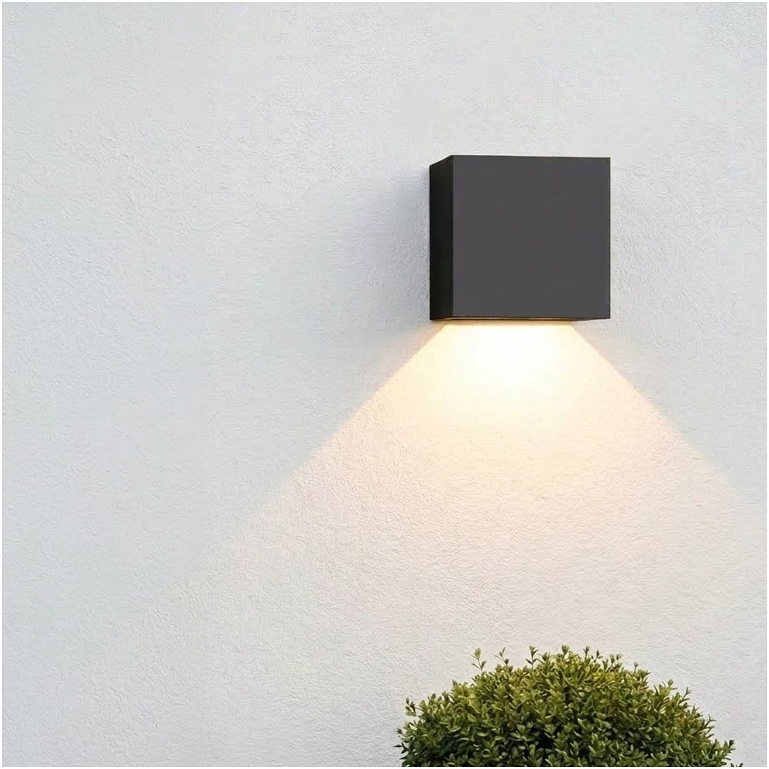 Aplique Solar Led 800 Lumenes Con Detector Movimiento / Crepuscular Protección IP65