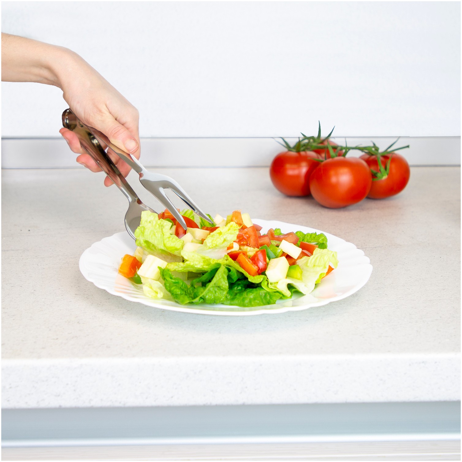 Pinzas Para Servir Acero Inoxidable 21 cm. Ideal para la cocina, servir ensaladas, servir carnes, pescados, etc.