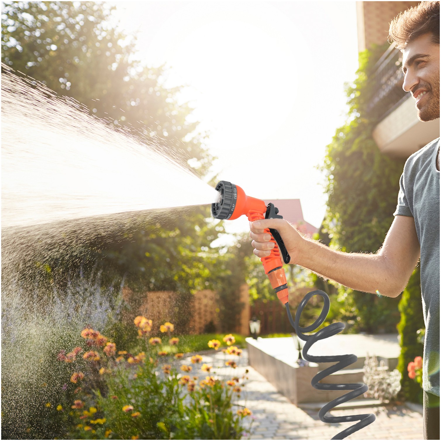 Manguera Extensible Espiral Autoenroscable Para Riego Jardin 15 MetrosCon Pistola y Conectores